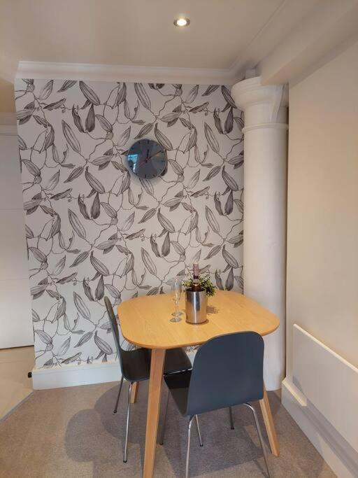 21 The Cocoa Suites Йорк Екстериор снимка